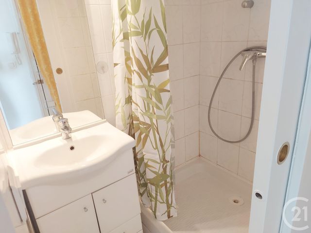 Appartement F2 à louer - 2 pièces - 26.49 m2 - PARIS - 75013 - ILE-DE-FRANCE - Century 21 Arago - Les Gobelins Appartement F2 à louer - 2 pièces - 26.49 m2 - PARIS - 75013 - ILE-DE-FRANCE - Century 21 Arago - Les Gobelins