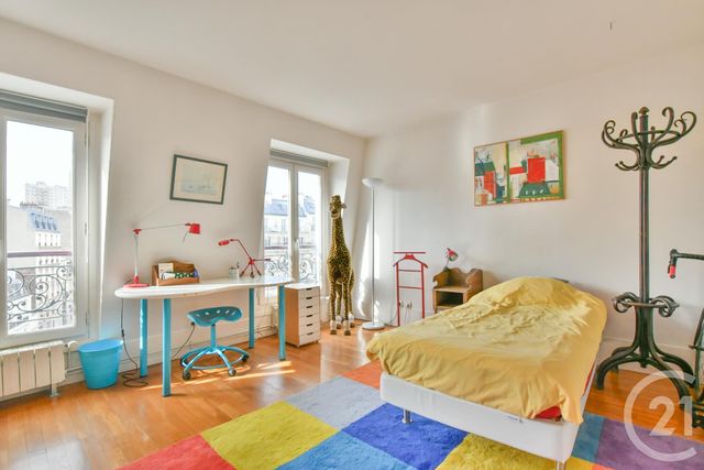 Appartement T7 à vendre - 7 pièces - 208.3 m2 - PARIS - 75005 - ILE-DE-FRANCE - Century 21 Arago - Les Gobelins Appartement T7 à vendre - 7 pièces - 208.3 m2 - PARIS - 75005 - ILE-DE-FRANCE - Century 21 Arago - Les Gobelins