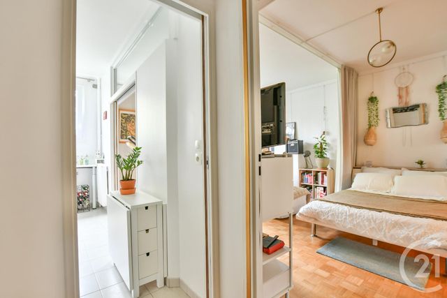 Afficher la photo en grand Appartement F1 à vendre - 1 pièce - 40.42 m2 - PARIS - 75013 - ILE-DE-FRANCE - Century 21 Arago - Les Gobelins