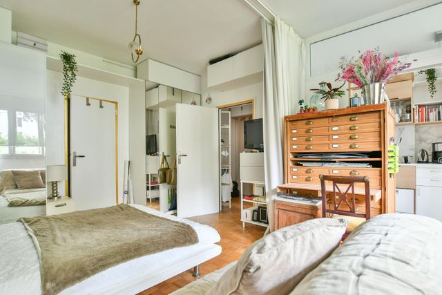 Afficher la photo en grand Appartement F1 à vendre - 1 pièce - 40.42 m2 - PARIS - 75013 - ILE-DE-FRANCE - Century 21 Arago - Les Gobelins