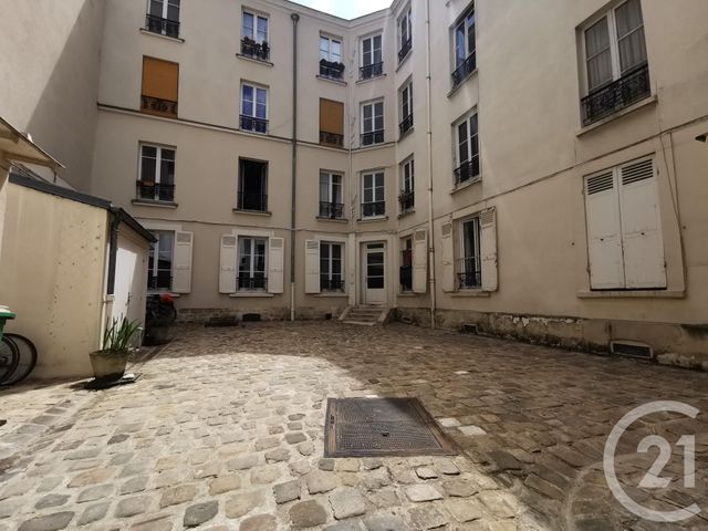  - PARIS - 