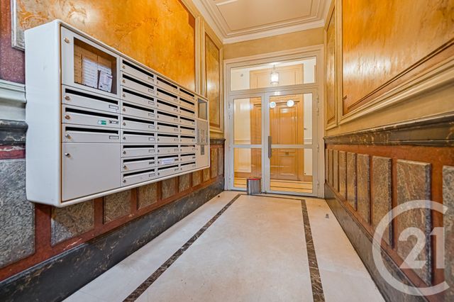 Appartement à vendre - 5 pièces - 111.65 m2 - PARIS - 75013 - ILE-DE-FRANCE - Century 21 Arago - Les Gobelins