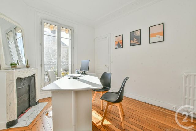  - PARIS - 