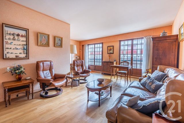 Appartement F3 à vendre - 3 pièces - 71.08 m2 - PARIS - 75013 - ILE-DE-FRANCE - Century 21 Arago - Les Gobelins