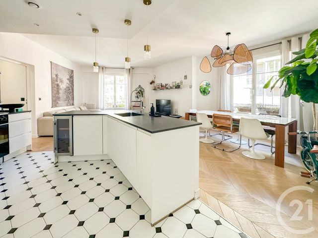 Appartement F4 à vendre - 4 pièces - 99.06 m2 - PARIS - 75013 - ILE-DE-FRANCE - Century 21 Arago - Les Gobelins