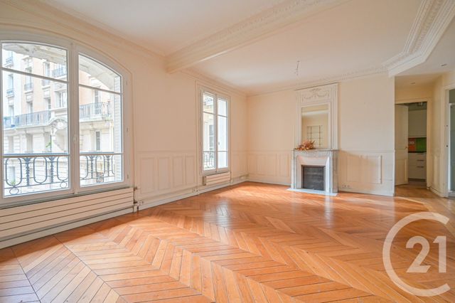  - PARIS - 