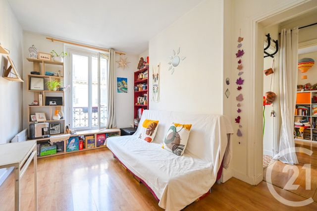  - PARIS - 