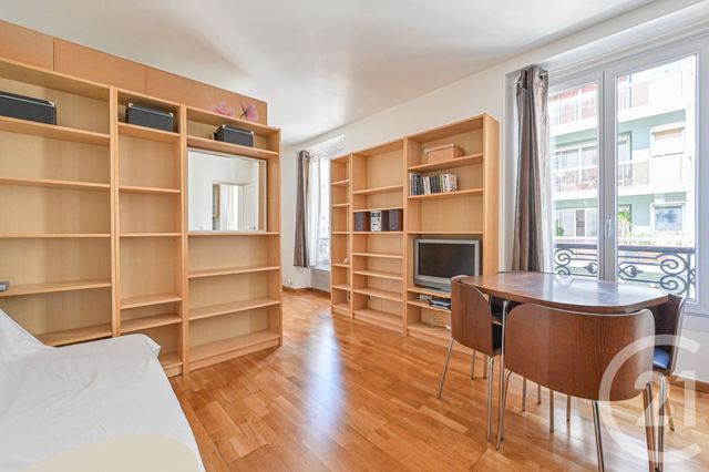 Appartement F1 à vendre PARIS