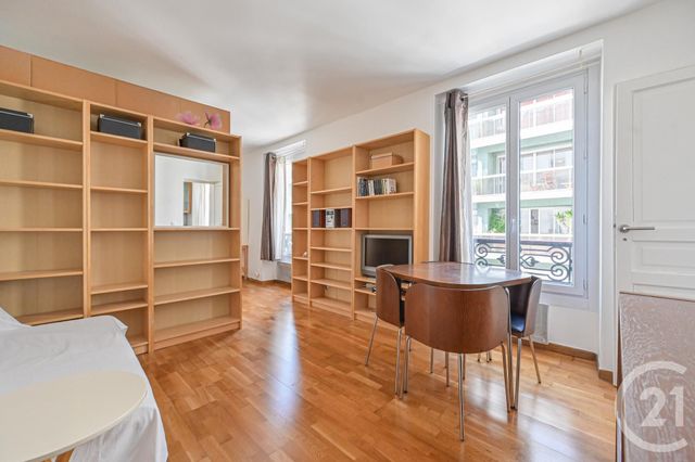Appartement F1 à vendre - 2 pièces - 30.55 m2 - PARIS - 75013 - ILE-DE-FRANCE - Century 21 Arago - Les Gobelins
