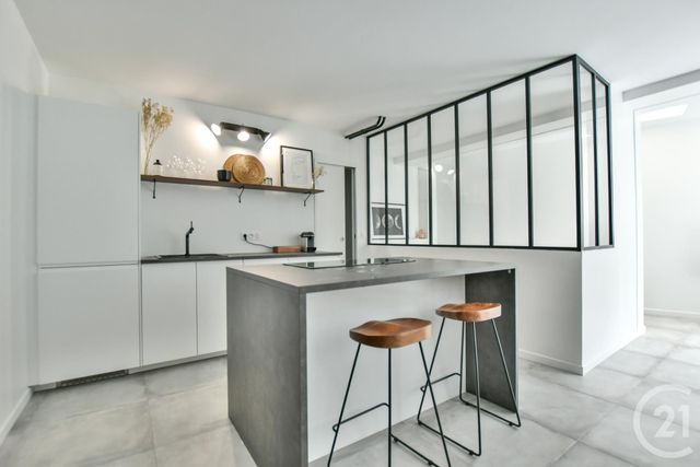 Appartement F2 à vendre - 2 pièces - 46.68 m2 - PARIS - 75013 - ILE-DE-FRANCE - Century 21 Arago - Les Gobelins