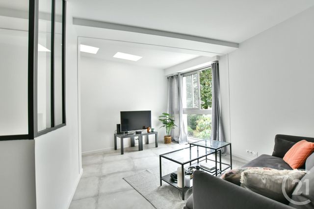 Appartement F2 à vendre - 2 pièces - 46.68 m2 - PARIS - 75013 - ILE-DE-FRANCE - Century 21 Arago - Les Gobelins