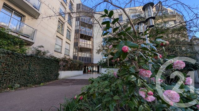 Appartement F2 à vendre - 2 pièces - 43.6 m2 - PARIS - 75013 - ILE-DE-FRANCE - Century 21 Arago - Les Gobelins