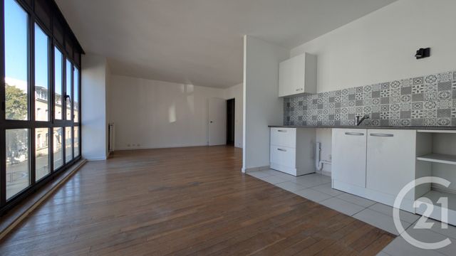 Appartement F2 à vendre - 2 pièces - 43.6 m2 - PARIS - 75013 - ILE-DE-FRANCE - Century 21 Arago - Les Gobelins