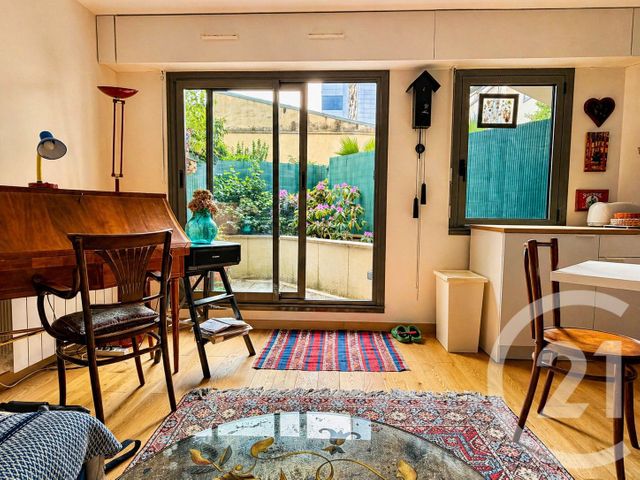 Appartement à vendre - 2 pièces - 42.11 m2 - PARIS - 75013 - ILE-DE-FRANCE - Century 21 Arago - Les Gobelins