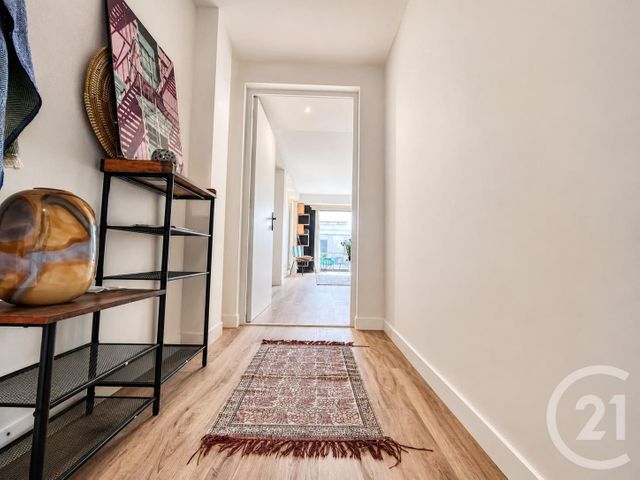 Appartement F1 à vendre - 1 pièce - 28.8 m2 - PARIS - 75013 - ILE-DE-FRANCE - Century 21 Arago - Les Gobelins