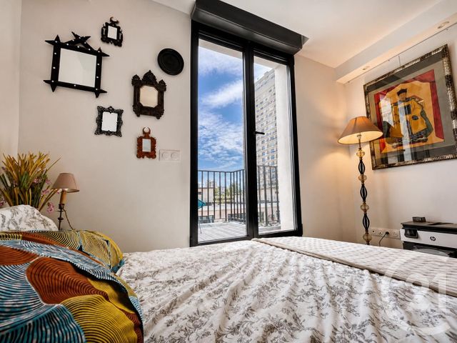 Appartement F2 à vendre - 3 pièces - 98.2 m2 - PARIS - 75013 - ILE-DE-FRANCE - Century 21 Arago - Les Gobelins