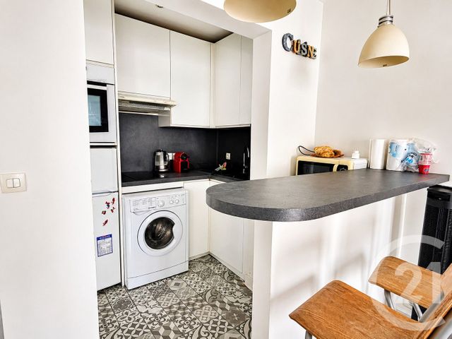 Appartement F2 à vendre - 2 pièces - 39.68 m2 - PARIS - 75013 - ILE-DE-FRANCE - Century 21 Arago - Les Gobelins