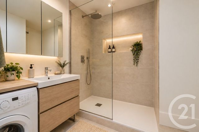 Appartement F1 à vendre - 1 pièce - 31.28 m2 - PARIS - 75013 - ILE-DE-FRANCE - Century 21 Arago - Les Gobelins