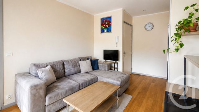 Appartement F1 bis à vendre - 2 pièces - 28.13 m2 - PARIS - 75013 - ILE-DE-FRANCE - Century 21 Arago - Les Gobelins