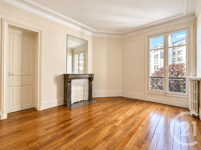 Appartement T4 à vendre - 4 pièces - 83.0 m2 - PARIS - 75013 - ILE-DE-FRANCE - Century 21 Arago - Les Gobelins