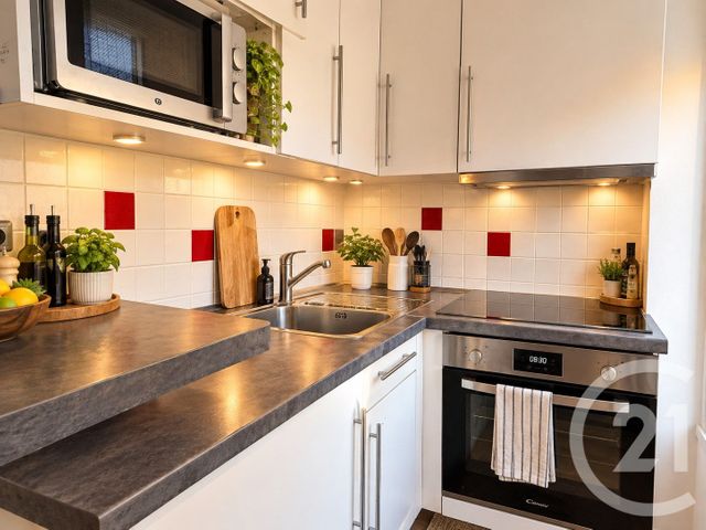 Appartement F2 à vendre - 2 pièces - 28.51 m2 - PARIS - 75013 - ILE-DE-FRANCE - Century 21 Arago - Les Gobelins